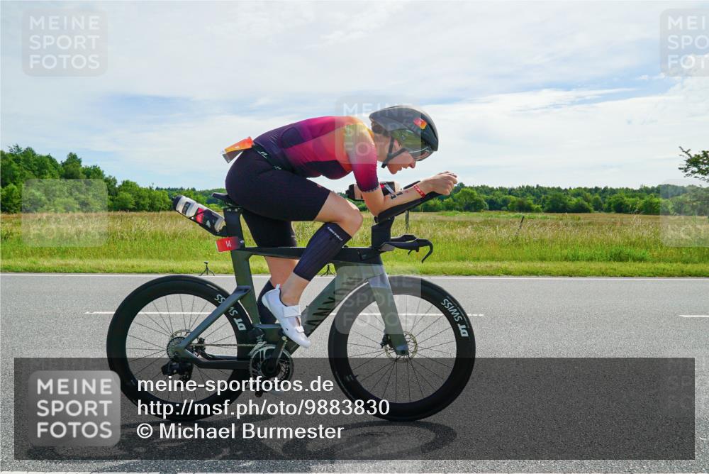21.06.2026 - Viking Triathlon Michael Burmester http://msf.ph/oto/9883830 21.06.2026 11:14:49 Radfahren 14, 91, 116, 116, 155, 223, 313, 317, 410, 453, 454, 523, 554, 554, 571, 639 meine-sportfotos.de