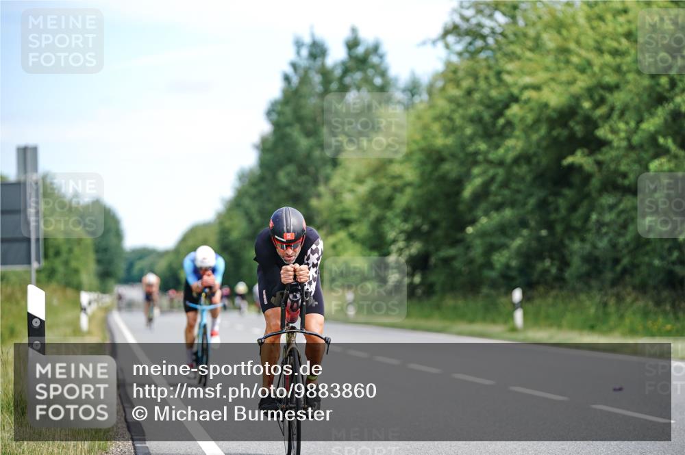 21.06.2026 - Viking Triathlon Michael Burmester http://msf.ph/oto/9883860 21.06.2026 11:08:19 Radfahren 22, 46, 143, 176, 248, 330, 339, 351, 371, 399, 415, 441, 452, 511, 550, 632, 643 meine-sportfotos.de
