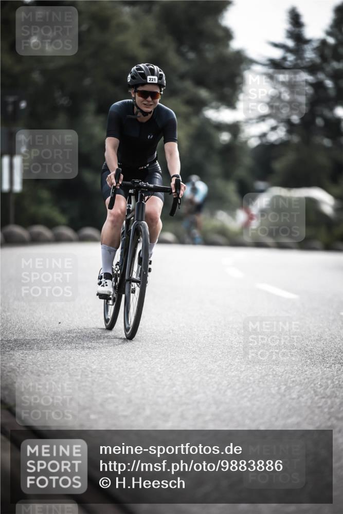 21.06.2026 - 29. Vierlanden-Triathlon H.Heesch http://msf.ph/oto/9883886 21.06.2026 09:19:00 Radfahren 56, 107, 221 meine-sportfotos.de