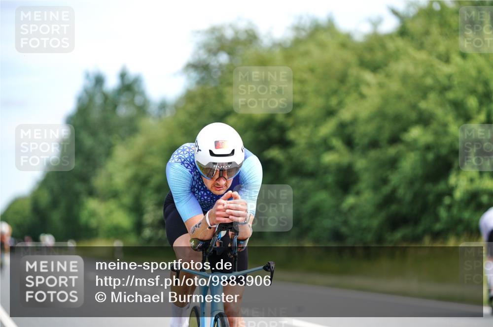 21.06.2026 - Viking Triathlon Michael Burmester http://msf.ph/oto/9883906 21.06.2026 11:08:21 Radfahren 22, 46, 143, 176, 234, 248, 330, 339, 351, 371, 399, 415, 441, 452, 511, 550, 632, 643 meine-sportfotos.de