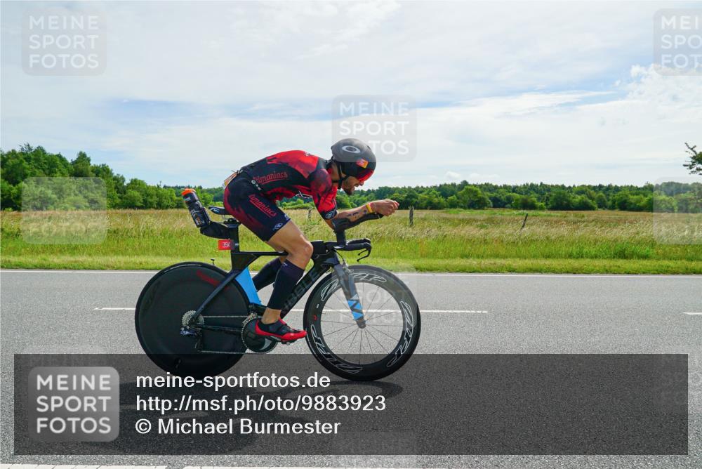 21.06.2026 - Viking Triathlon Michael Burmester http://msf.ph/oto/9883923 21.06.2026 11:16:26 Radfahren 101, 123, 138, 282, 394, 473, 486, 624 meine-sportfotos.de