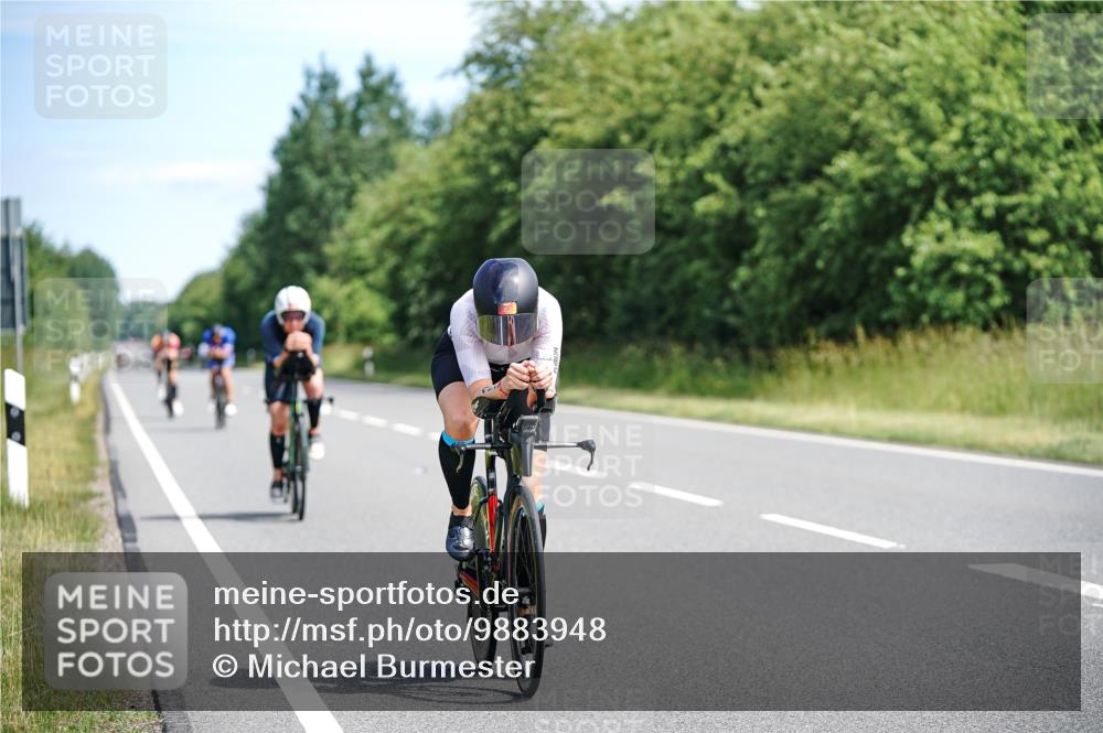21.06.2026 - Viking Triathlon Michael Burmester http://msf.ph/oto/9883948 21.06.2026 11:14:44 Radfahren 14, 91, 91, 116, 116, 155, 223, 313, 317, 410, 453, 454, 523, 554, 554, 571, 639 meine-sportfotos.de