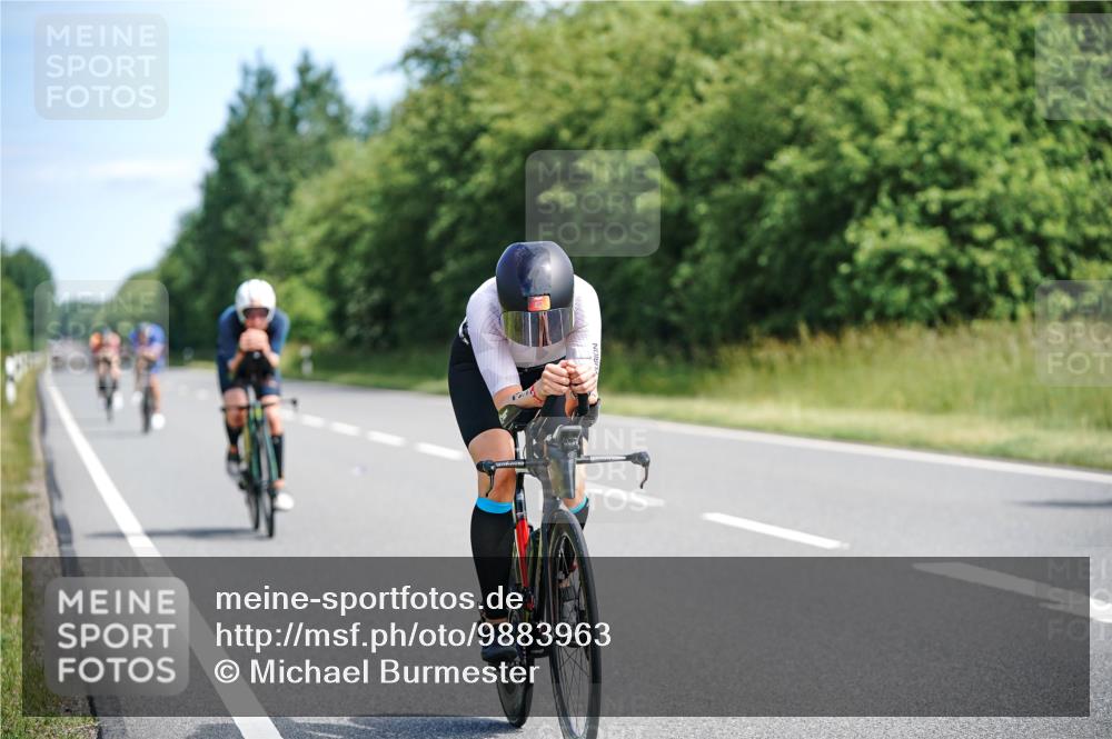 21.06.2026 - Viking Triathlon Michael Burmester http://msf.ph/oto/9883963 21.06.2026 11:14:45 Radfahren 14, 91, 91, 116, 116, 155, 223, 313, 317, 410, 453, 454, 523, 554, 554, 571, 637, 639 meine-sportfotos.de