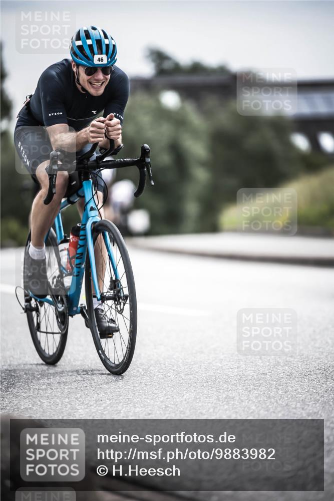 21.06.2026 - 29. Vierlanden-Triathlon H.Heesch http://msf.ph/oto/9883982 21.06.2026 10:35:45 Radfahren 46, 131, 173 meine-sportfotos.de