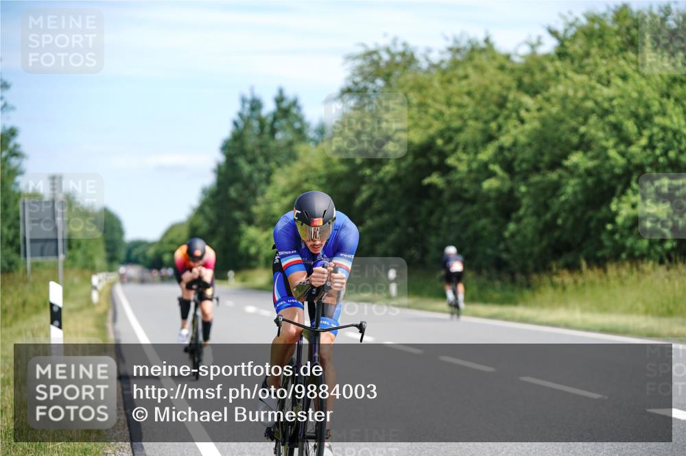 21.06.2026 - Viking Triathlon Michael Burmester http://msf.ph/oto/9884003 21.06.2026 11:14:48 Radfahren 14, 91, 116, 116, 155, 223, 304, 313, 317, 410, 453, 454, 523, 554, 554, 571, 637, 639 meine-sportfotos.de