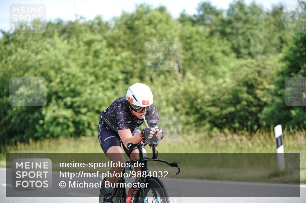 21.06.2026 - Viking Triathlon Michael Burmester http://msf.ph/oto/9884032 21.06.2026 11:15:04 Radfahren 116, 145, 155, 304, 317, 331, 350, 500, 554, 571, 579, 618, 618, 637 meine-sportfotos.de