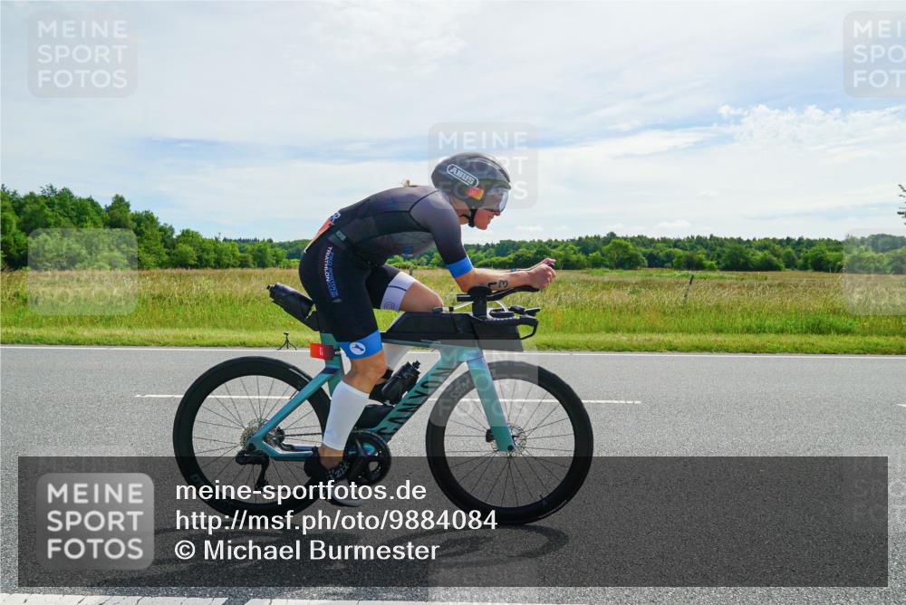 21.06.2026 - Viking Triathlon Michael Burmester http://msf.ph/oto/9884084 21.06.2026 11:19:18 Radfahren 13, 17, 185, 198, 536, 537, 541, 623 meine-sportfotos.de