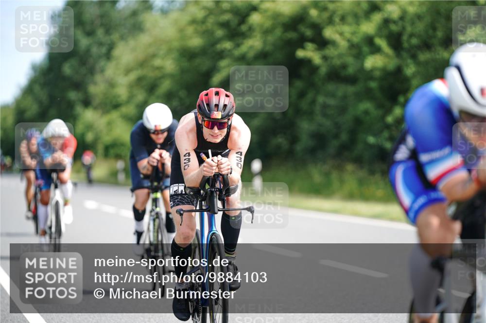 21.06.2026 - Viking Triathlon Michael Burmester http://msf.ph/oto/9884103 21.06.2026 11:17:42 Radfahren 18, 28, 49, 60, 131, 181, 212, 261, 271, 360, 382, 390, 409, 430, 432, 463, 501 meine-sportfotos.de