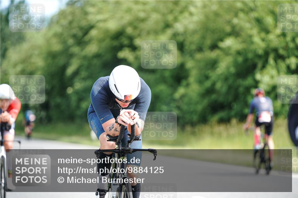 21.06.2026 - Viking Triathlon Michael Burmester http://msf.ph/oto/9884125 21.06.2026 11:17:43 Radfahren 18, 28, 49, 131, 181, 212, 245, 261, 271, 360, 382, 390, 409, 430, 432, 463, 501 meine-sportfotos.de