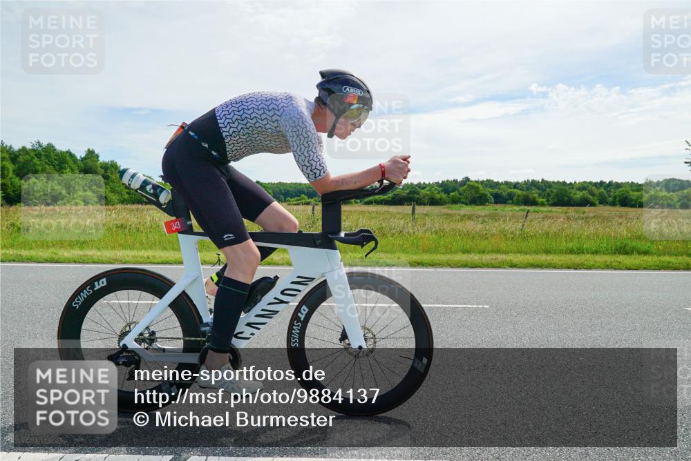 21.06.2026 - Viking Triathlon Michael Burmester http://msf.ph/oto/9884137 21.06.2026 11:20:04 Radfahren 115, 115, 249, 250, 250, 257, 323, 332, 343, 532, 625 meine-sportfotos.de