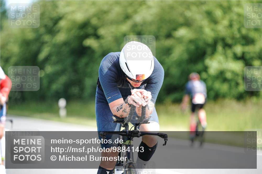 21.06.2026 - Viking Triathlon Michael Burmester http://msf.ph/oto/9884143 21.06.2026 11:17:43 Radfahren 18, 28, 49, 131, 181, 212, 245, 261, 271, 360, 382, 390, 409, 430, 432, 463, 501 meine-sportfotos.de