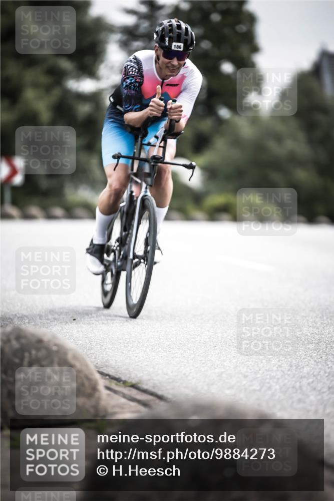21.06.2026 - 29. Vierlanden-Triathlon H.Heesch http://msf.ph/oto/9884273 21.06.2026 10:36:02 Radfahren 10, 25, 26, 34, 88, 104, 186, 243, 278, 589 meine-sportfotos.de