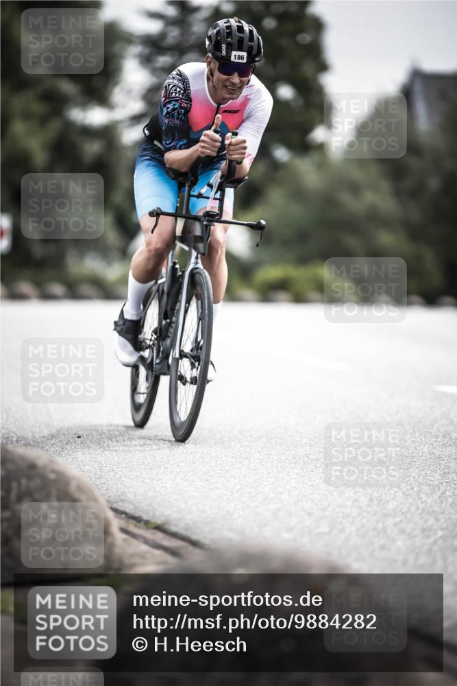 21.06.2026 - 29. Vierlanden-Triathlon H.Heesch http://msf.ph/oto/9884282 21.06.2026 10:36:02 Radfahren 10, 25, 26, 34, 88, 104, 186, 243, 278, 589 meine-sportfotos.de