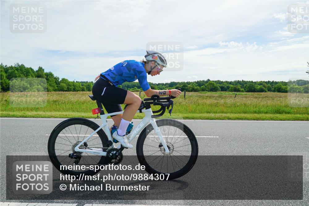 21.06.2026 - Viking Triathlon Michael Burmester http://msf.ph/oto/9884307 21.06.2026 11:21:57 Radfahren 26, 92, 178, 194, 205, 269, 603, 652 meine-sportfotos.de