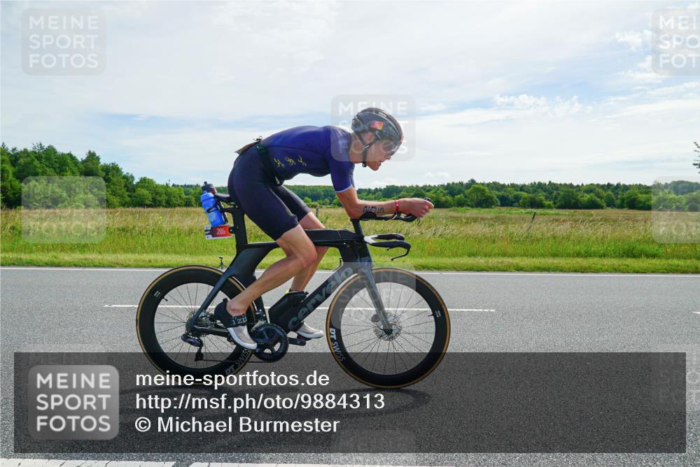21.06.2026 - Viking Triathlon Michael Burmester http://msf.ph/oto/9884313 21.06.2026 11:22:04 Radfahren 26, 92, 178, 194, 205, 269, 603, 652 meine-sportfotos.de