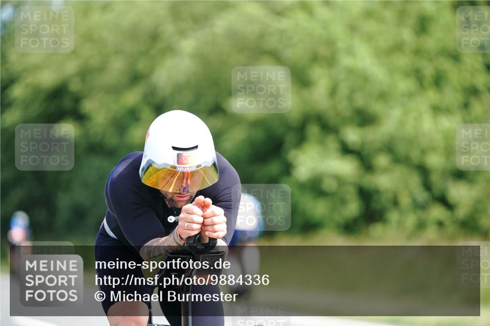 21.06.2026 - Viking Triathlon Michael Burmester http://msf.ph/oto/9884336 21.06.2026 11:18:51 Radfahren 1, 4, 47, 221, 242, 295, 311, 372, 378, 440, 449, 483, 495, 524, 576, 613, 613, 629, 629 meine-sportfotos.de