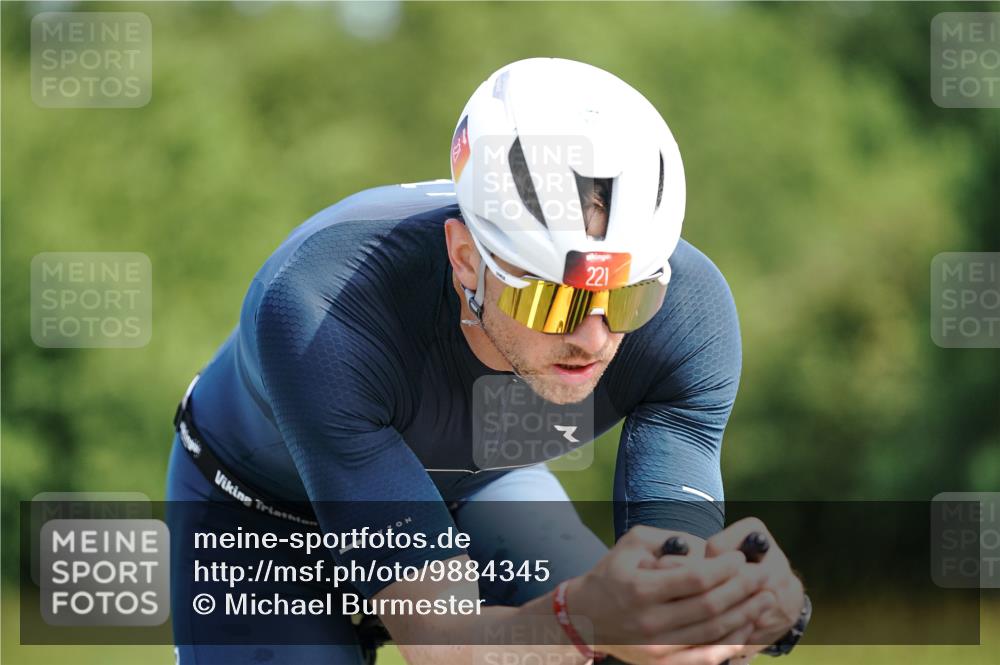 21.06.2026 - Viking Triathlon Michael Burmester http://msf.ph/oto/9884345 21.06.2026 11:19:03 Radfahren 1, 4, 13, 47, 221, 242, 295, 311, 372, 378, 449, 495, 536, 537, 541, 576, 613, 623, 629 meine-sportfotos.de