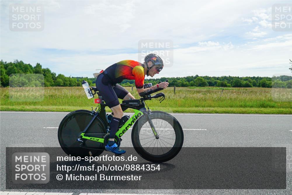 21.06.2026 - Viking Triathlon Michael Burmester http://msf.ph/oto/9884354 21.06.2026 11:23:05 Radfahren 61, 135, 144, 184, 305, 465, 467, 471, 471, 548 meine-sportfotos.de