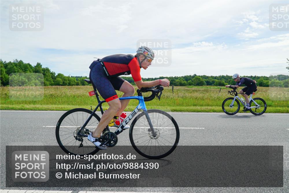 21.06.2026 - Viking Triathlon Michael Burmester http://msf.ph/oto/9884390 21.06.2026 11:23:34 Radfahren 8, 90, 97, 118, 425, 443, 538, 556, 557, 566, 622 meine-sportfotos.de