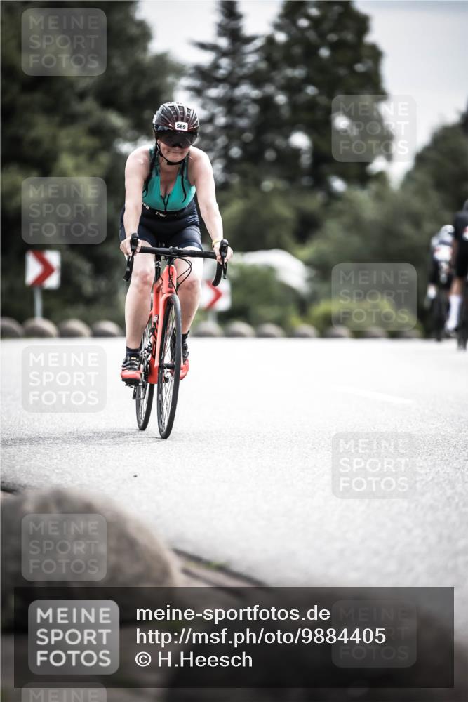 21.06.2026 - 29. Vierlanden-Triathlon H.Heesch http://msf.ph/oto/9884405 21.06.2026 10:36:07 Radfahren 104, 243, 376, 589 meine-sportfotos.de