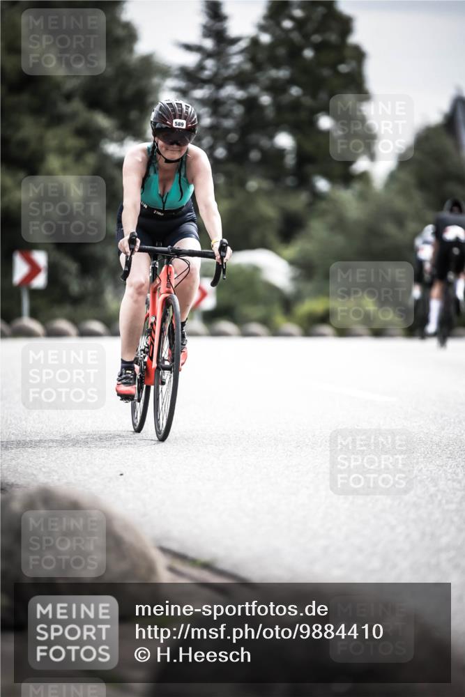 21.06.2026 - 29. Vierlanden-Triathlon H.Heesch http://msf.ph/oto/9884410 21.06.2026 10:36:07 Radfahren 104, 243, 376, 589 meine-sportfotos.de