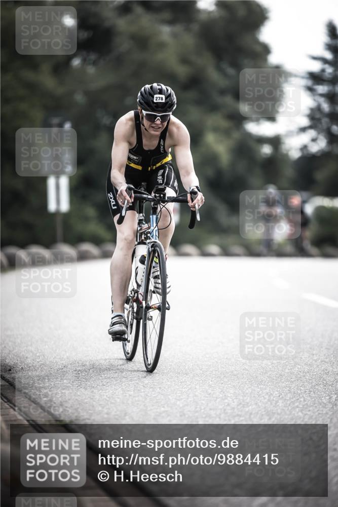 21.06.2026 - 29. Vierlanden-Triathlon H.Heesch http://msf.ph/oto/9884415 21.06.2026 09:19:14 Radfahren 24, 79, 169, 228, 268, 278 meine-sportfotos.de