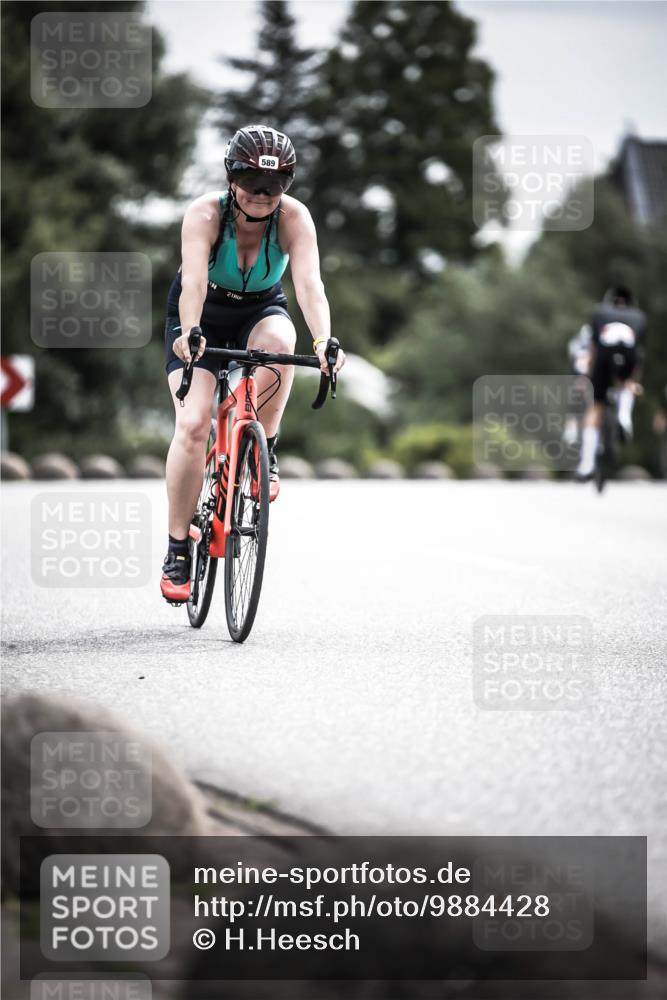 21.06.2026 - 29. Vierlanden-Triathlon H.Heesch http://msf.ph/oto/9884428 21.06.2026 10:36:07 Radfahren 104, 243, 376, 589 meine-sportfotos.de