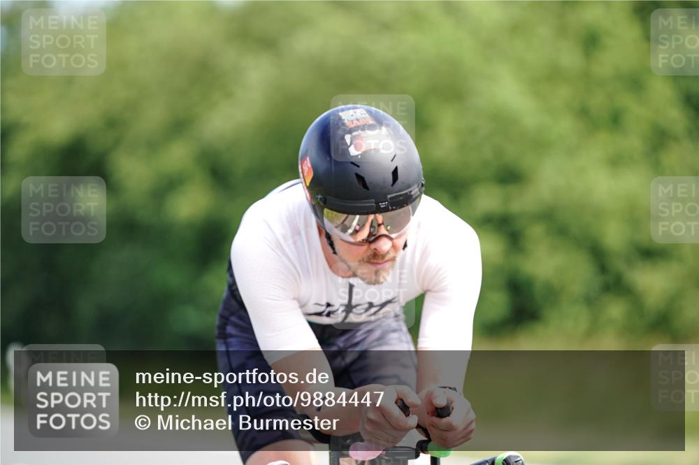 21.06.2026 - Viking Triathlon Michael Burmester http://msf.ph/oto/9884447 21.06.2026 11:19:08 Radfahren 1, 4, 13, 47, 221, 242, 295, 311, 372, 378, 449, 536, 537, 541, 576, 623, 629 meine-sportfotos.de