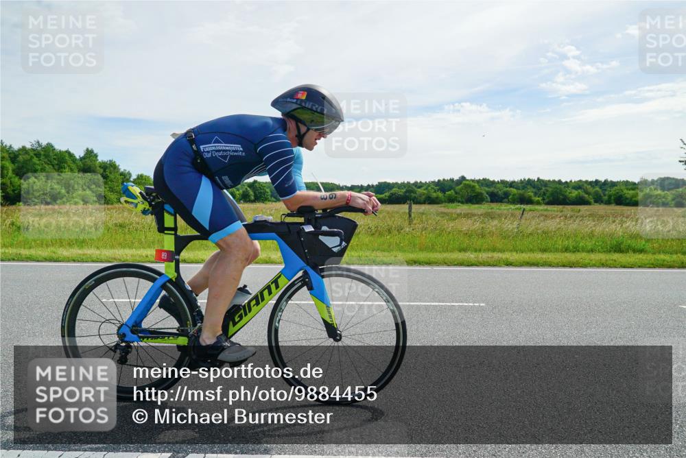 21.06.2026 - Viking Triathlon Michael Burmester http://msf.ph/oto/9884455 21.06.2026 11:24:32 Radfahren 16, 68, 89, 117, 182, 182, 199, 226, 267, 362, 386, 397, 424, 490, 545, 612, 634 meine-sportfotos.de
