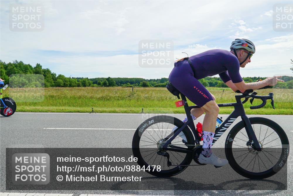 21.06.2026 - Viking Triathlon Michael Burmester http://msf.ph/oto/9884478 21.06.2026 11:24:42 Radfahren 55, 64, 68, 117, 182, 182, 199, 255, 267, 386, 397, 413, 424, 490, 545, 612, 634 meine-sportfotos.de