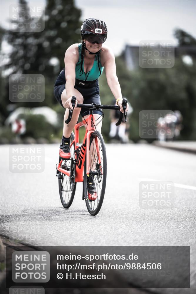 21.06.2026 - 29. Vierlanden-Triathlon H.Heesch http://msf.ph/oto/9884506 21.06.2026 10:36:08 Radfahren 376, 589 meine-sportfotos.de