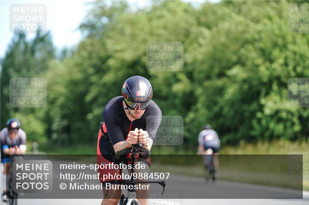 21.06.2026 - Viking Triathlon Michael Burmester http://msf.ph/oto/9884507 21.06.2026 11:19:17 Radfahren 13, 17, 185, 198, 254, 416, 536, 537, 541, 623, 644 meine-sportfotos.de