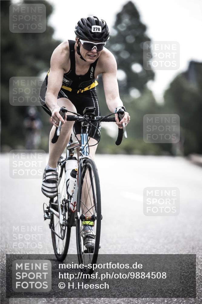 21.06.2026 - 29. Vierlanden-Triathlon H.Heesch http://msf.ph/oto/9884508 21.06.2026 09:19:15 Radfahren 24, 169, 228, 268, 278 meine-sportfotos.de
