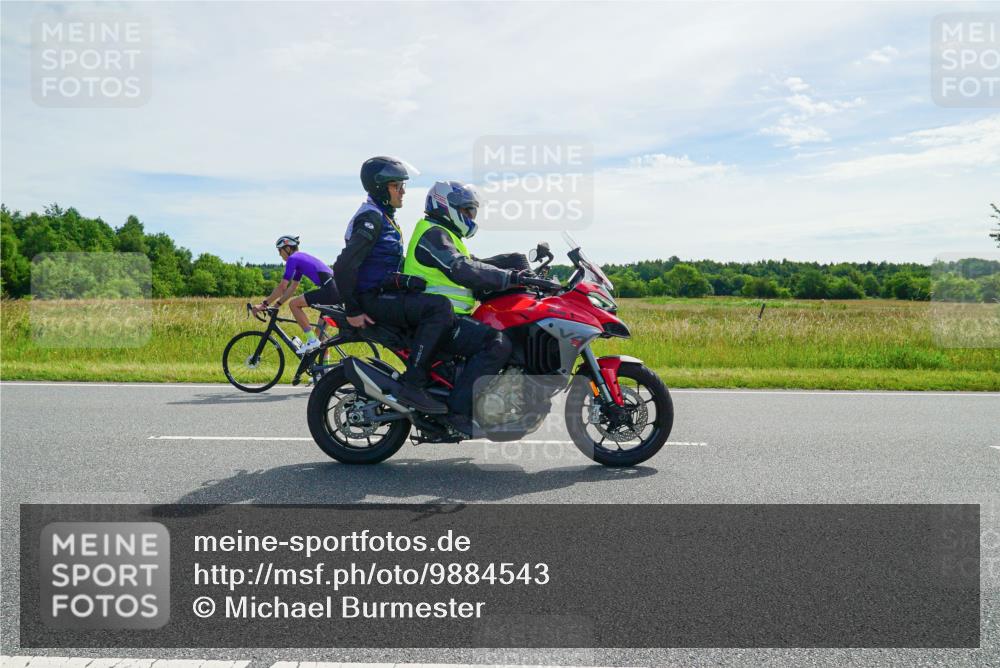 21.06.2026 - Viking Triathlon Michael Burmester http://msf.ph/oto/9884543 21.06.2026 11:25:22 Radfahren 20, 81, 81, 83, 106, 113, 132, 160, 160, 224, 491, 502, 504 meine-sportfotos.de