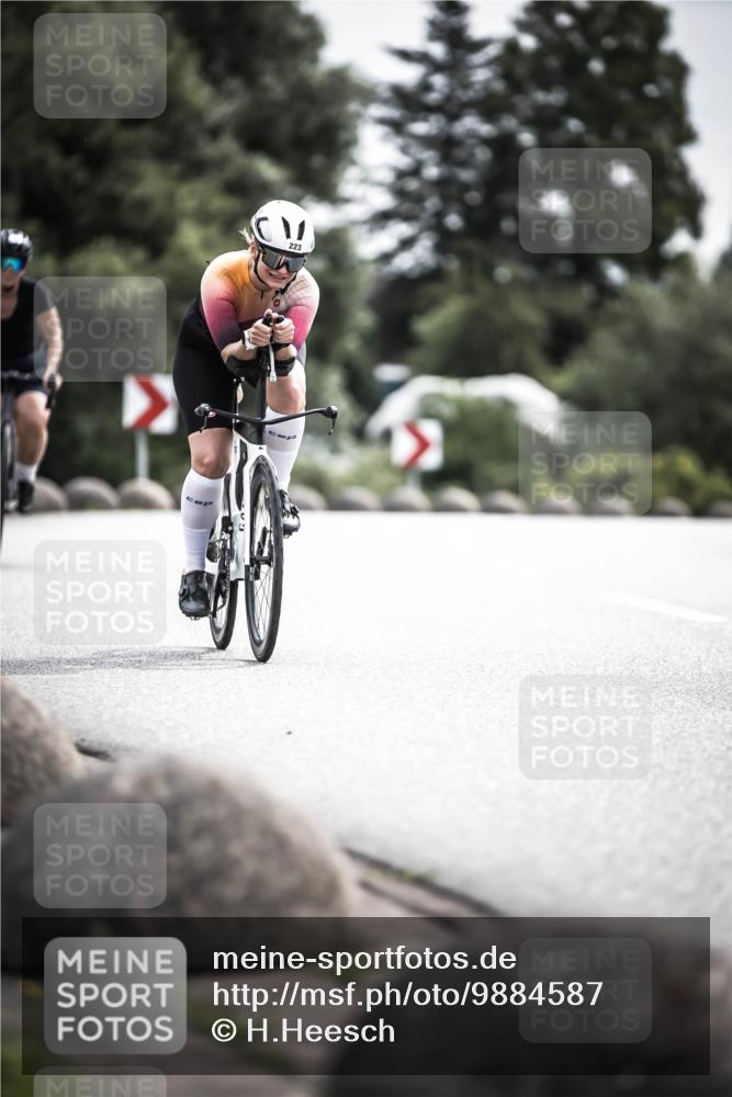 21.06.2026 - 29. Vierlanden-Triathlon H.Heesch http://msf.ph/oto/9884587 21.06.2026 10:36:16 Radfahren 223, 349, 504 meine-sportfotos.de