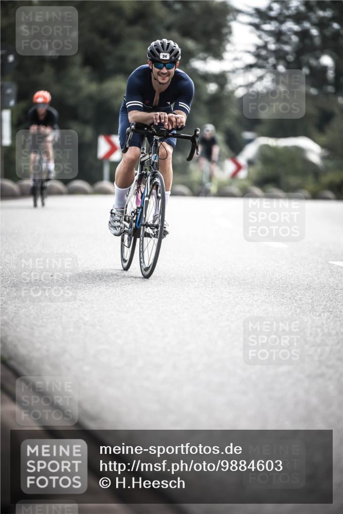 21.06.2026 - 29. Vierlanden-Triathlon H.Heesch http://msf.ph/oto/9884603 21.06.2026 09:19:18 Radfahren 24, 169, 224, 228, 278 meine-sportfotos.de