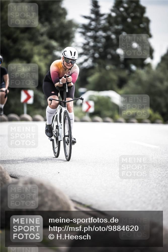 21.06.2026 - 29. Vierlanden-Triathlon H.Heesch http://msf.ph/oto/9884620 21.06.2026 10:36:16 Radfahren 223, 349, 504 meine-sportfotos.de