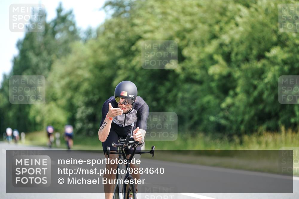 21.06.2026 - Viking Triathlon Michael Burmester http://msf.ph/oto/9884640 21.06.2026 11:19:57 Radfahren 30, 115, 115, 249, 250, 250, 257, 291, 297, 323, 332, 343, 625 meine-sportfotos.de