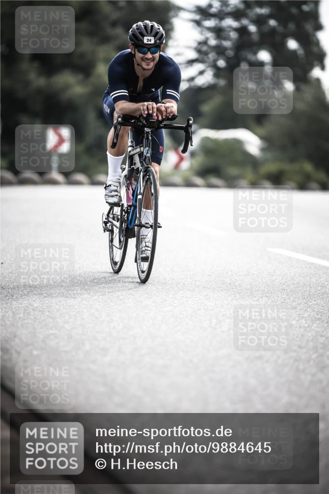 21.06.2026 - 29. Vierlanden-Triathlon H.Heesch http://msf.ph/oto/9884645 21.06.2026 09:19:19 Radfahren 24, 169, 224, 228 meine-sportfotos.de