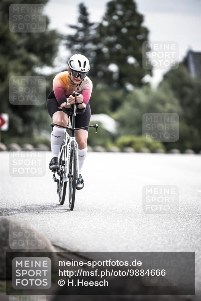21.06.2026 - 29. Vierlanden-Triathlon H.Heesch http://msf.ph/oto/9884666 21.06.2026 10:36:16 Radfahren 223, 349, 504 meine-sportfotos.de
