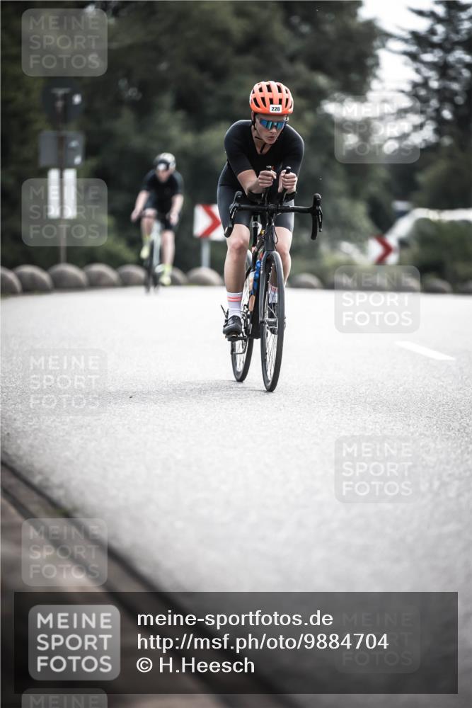 21.06.2026 - 29. Vierlanden-Triathlon H.Heesch http://msf.ph/oto/9884704 21.06.2026 09:19:21 Radfahren 24, 99, 169, 224, 228 meine-sportfotos.de