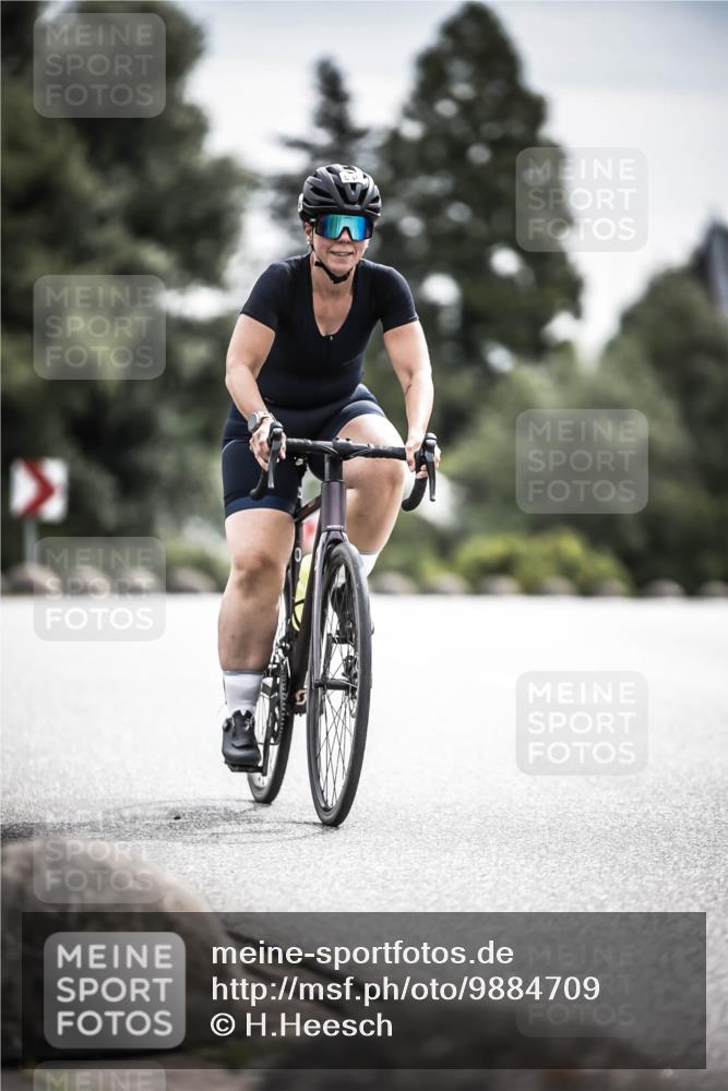 21.06.2026 - 29. Vierlanden-Triathlon H.Heesch http://msf.ph/oto/9884709 21.06.2026 10:36:18 Radfahren 223, 349, 504 meine-sportfotos.de