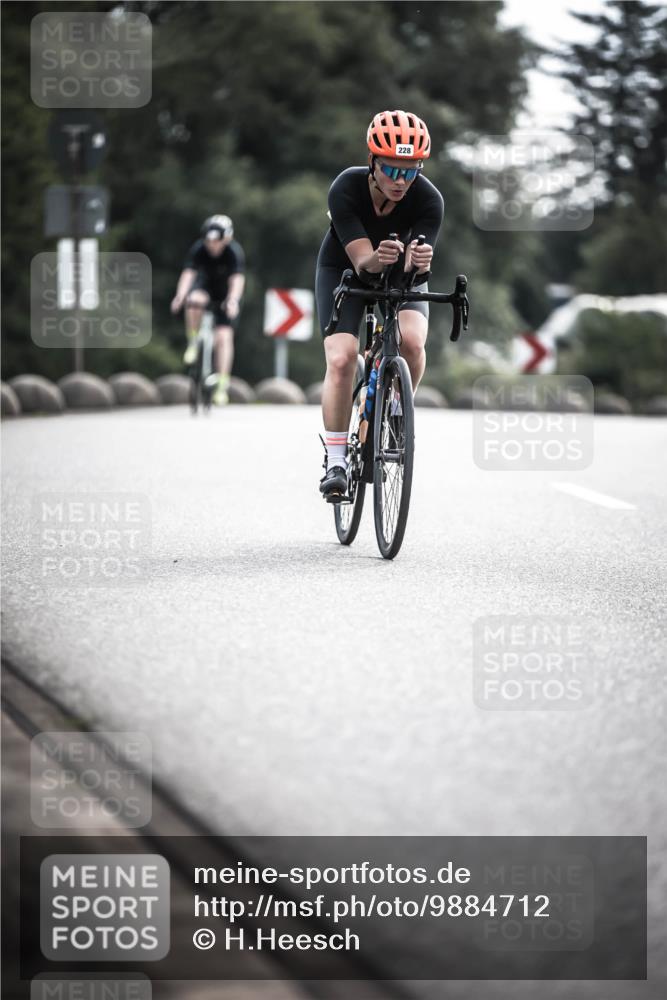 21.06.2026 - 29. Vierlanden-Triathlon H.Heesch http://msf.ph/oto/9884712 21.06.2026 09:19:21 Radfahren 24, 99, 169, 224, 228 meine-sportfotos.de