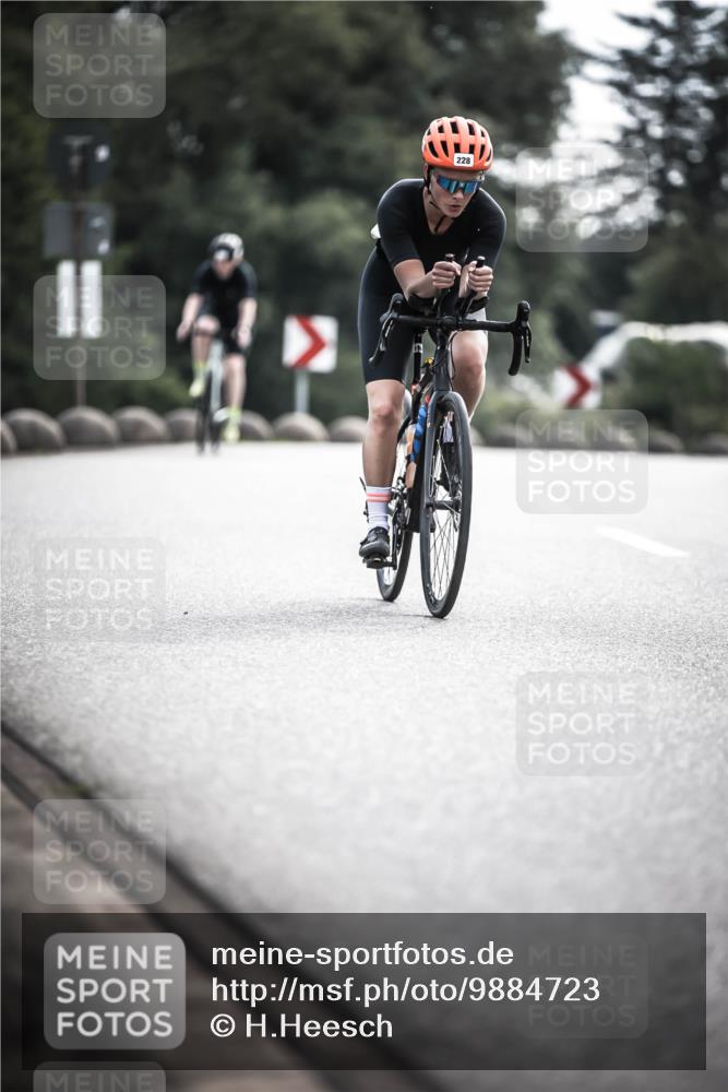 21.06.2026 - 29. Vierlanden-Triathlon H.Heesch http://msf.ph/oto/9884723 21.06.2026 09:19:21 Radfahren 24, 99, 169, 224, 228 meine-sportfotos.de