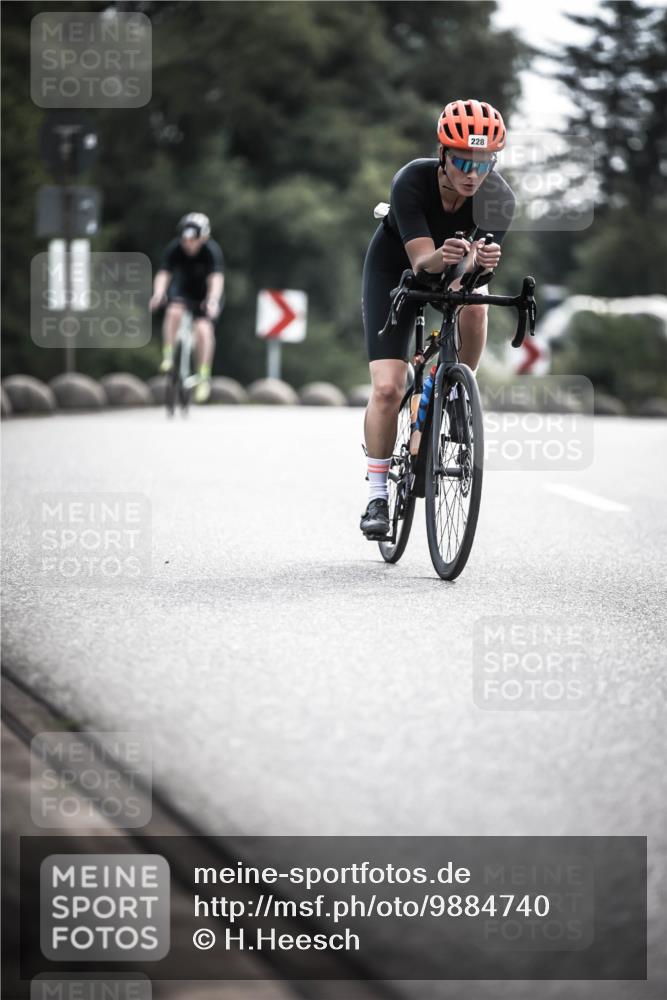 21.06.2026 - 29. Vierlanden-Triathlon H.Heesch http://msf.ph/oto/9884740 21.06.2026 09:19:21 Radfahren 24, 99, 169, 224, 228 meine-sportfotos.de