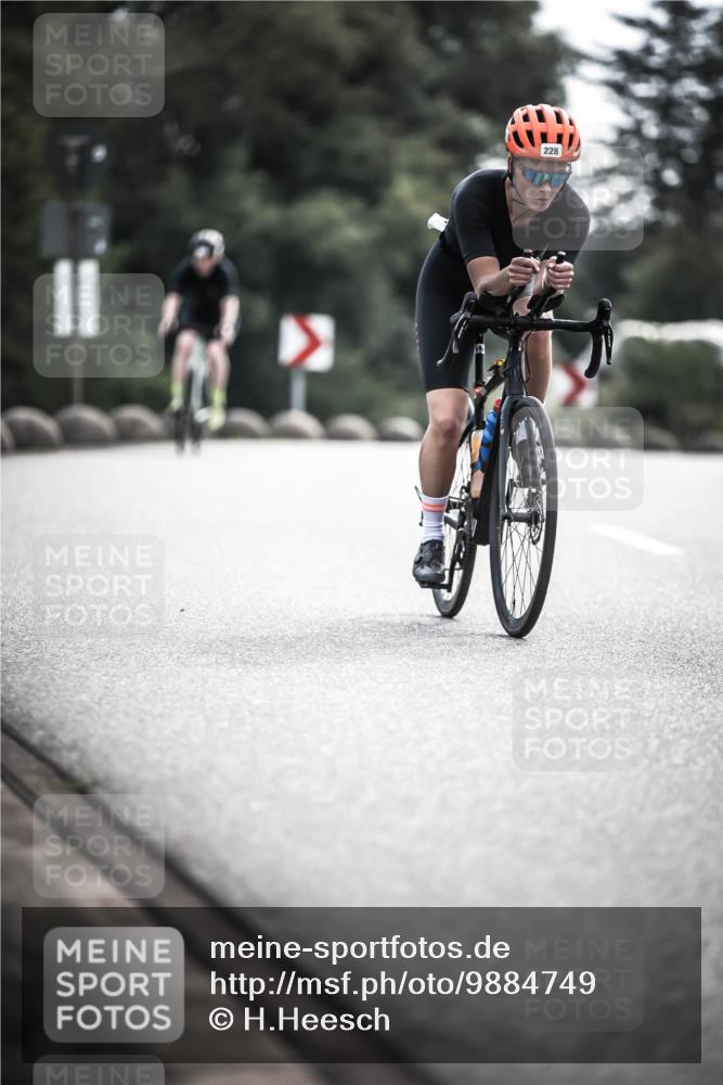 21.06.2026 - 29. Vierlanden-Triathlon H.Heesch http://msf.ph/oto/9884749 21.06.2026 09:19:21 Radfahren 24, 99, 169, 224, 228 meine-sportfotos.de