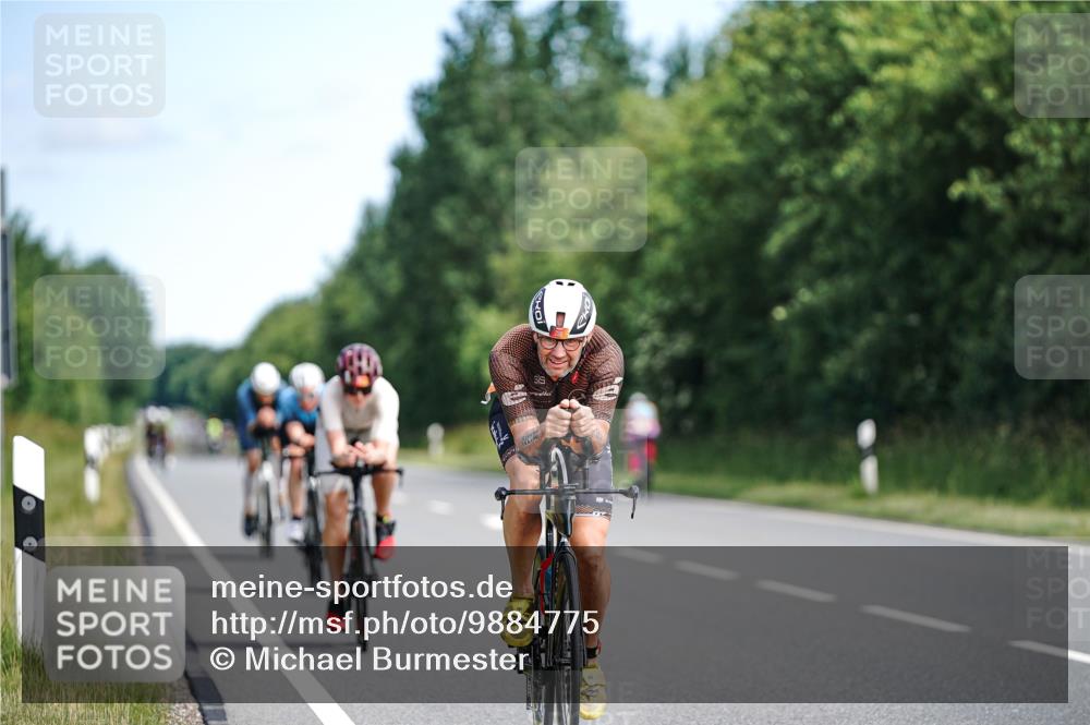 21.06.2026 - Viking Triathlon Michael Burmester http://msf.ph/oto/9884775 21.06.2026 11:20:20 Radfahren 2, 19, 21, 73, 98, 126, 200, 238, 391, 404, 472, 509, 532, 543, 568, 625 meine-sportfotos.de