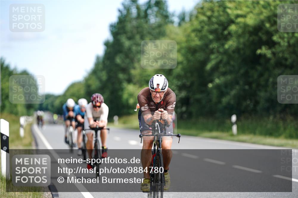 21.06.2026 - Viking Triathlon Michael Burmester http://msf.ph/oto/9884780 21.06.2026 11:20:20 Radfahren 2, 19, 21, 73, 98, 126, 200, 238, 391, 404, 472, 509, 532, 543, 568, 625 meine-sportfotos.de
