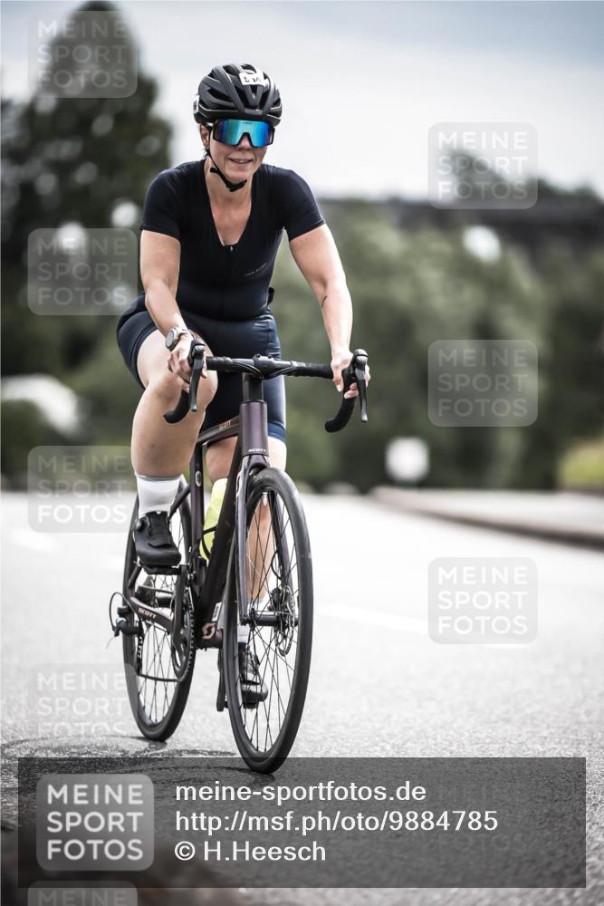 21.06.2026 - 29. Vierlanden-Triathlon H.Heesch http://msf.ph/oto/9884785 21.06.2026 10:36:18 Radfahren 223, 349, 504 meine-sportfotos.de