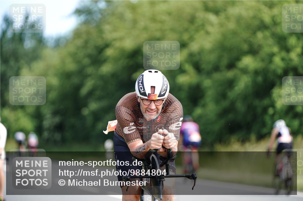 21.06.2026 - Viking Triathlon Michael Burmester http://msf.ph/oto/9884804 21.06.2026 11:20:21 Radfahren 2, 19, 21, 73, 98, 126, 200, 238, 391, 404, 472, 509, 532, 543, 568, 625 meine-sportfotos.de